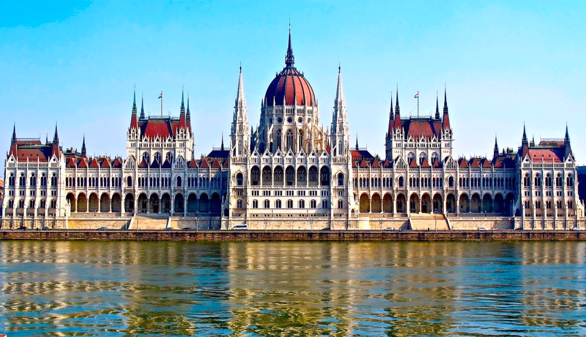 Получение ВНЖ Венгрии