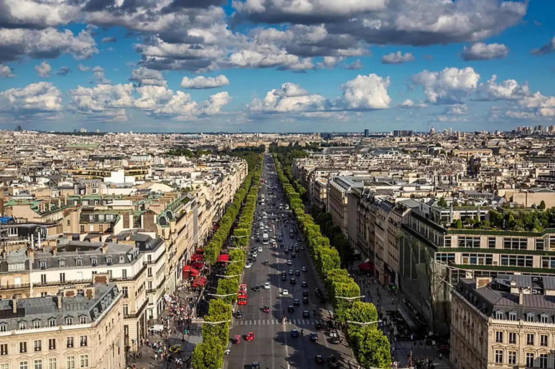 ВНЖ для ФНЛ во Франции или история большой семьи