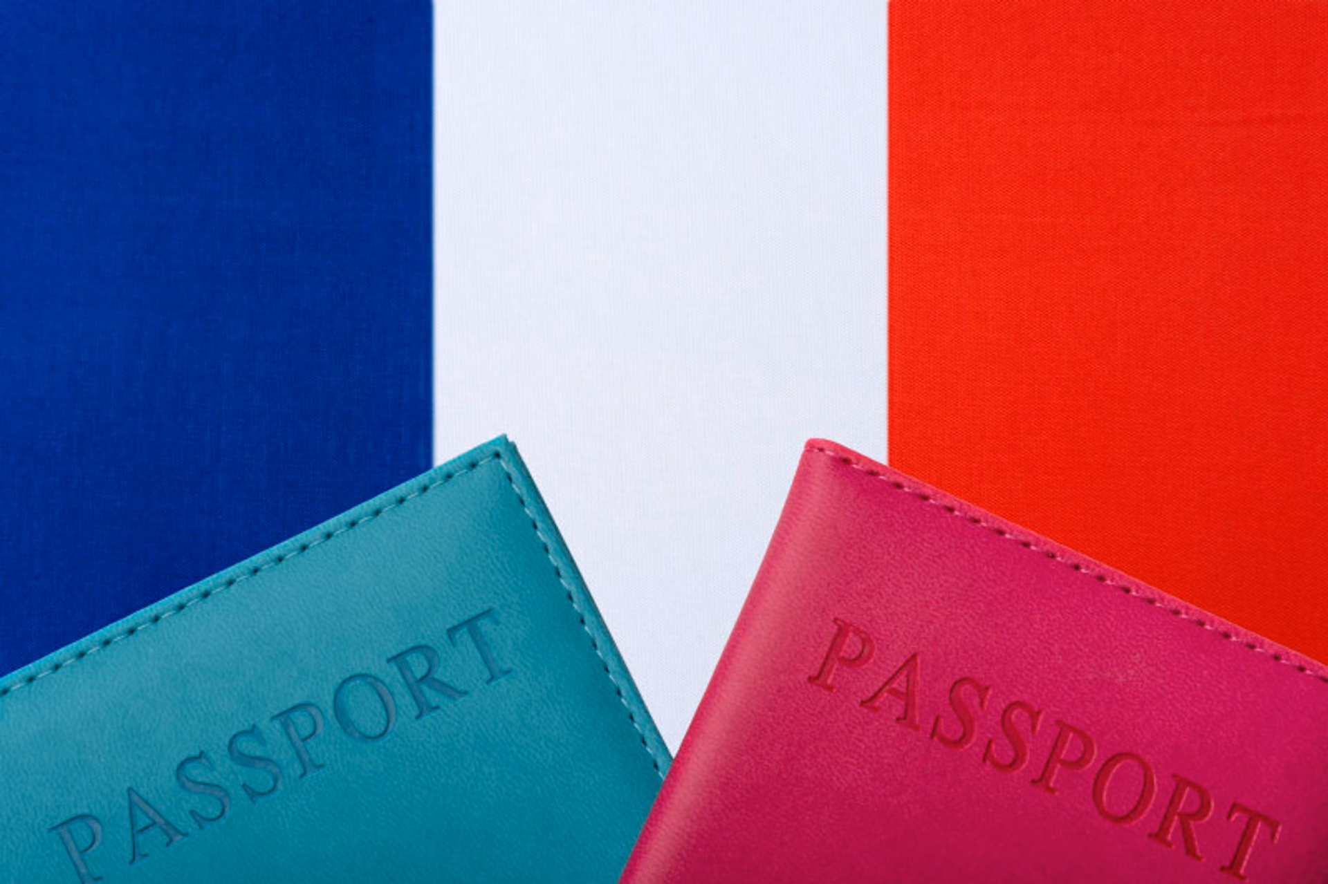 Продление ВНЖ Франции Visiteur в 2026 году: успешный кейс без лишних визитов