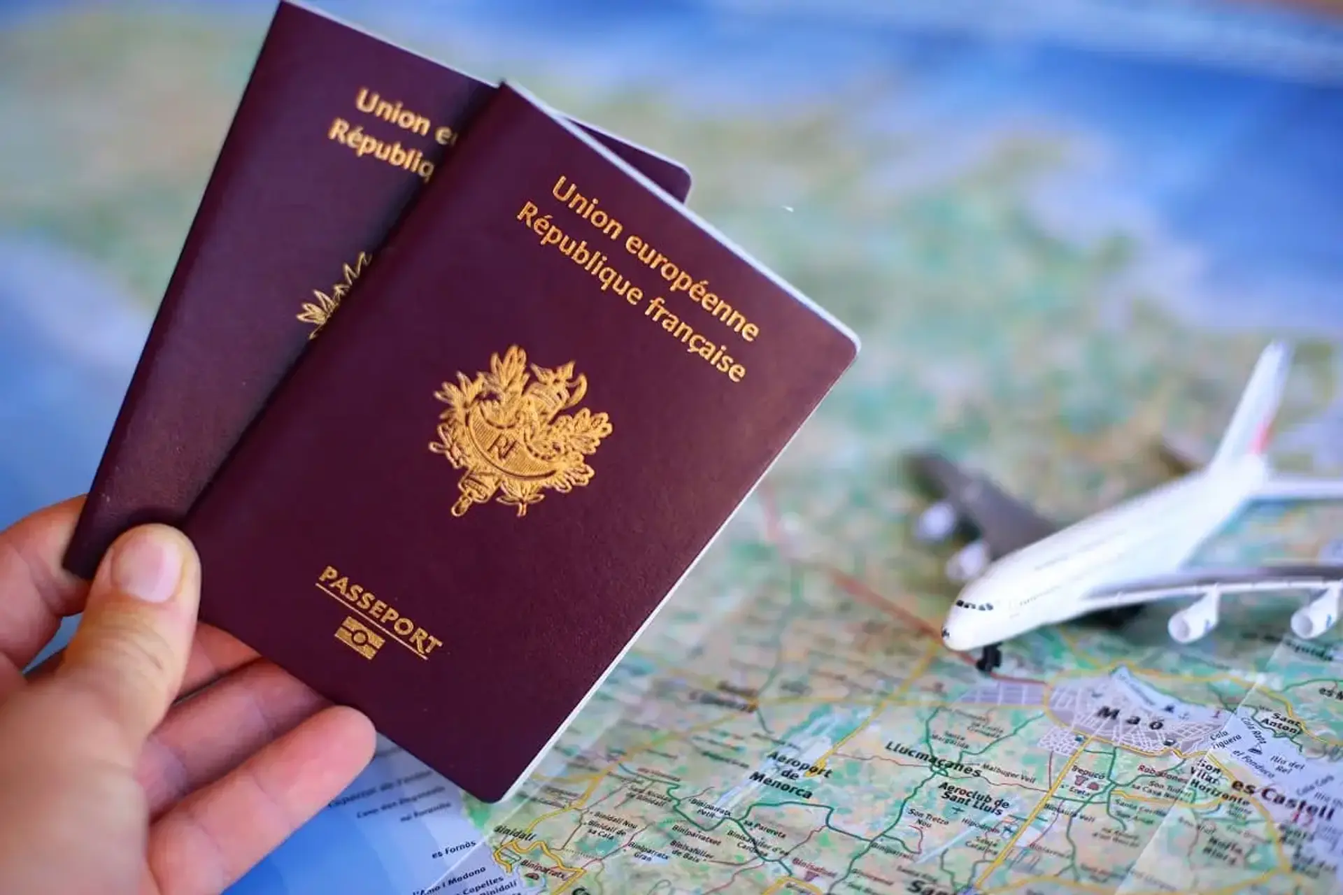 Obtaining a Visiteur Visa for a Family with Two Children
